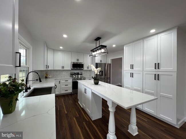 Photo - 9753 Moor Green Dr