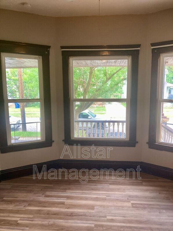 Photo - 3786 W 37th St Unidad #1