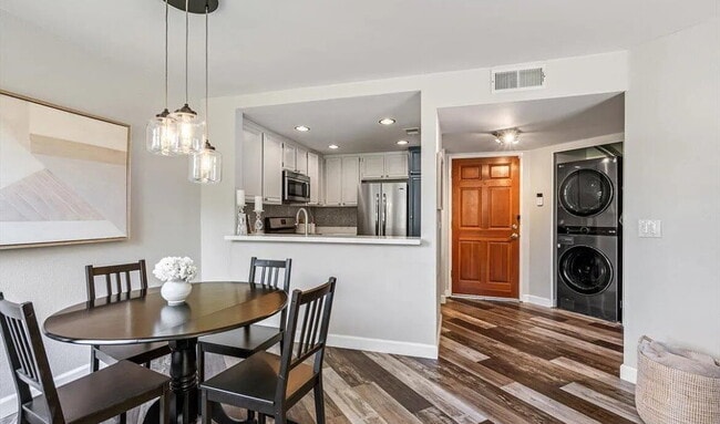 Welcome to this move-in ready home located... - Welcome to this move-in ready home located...