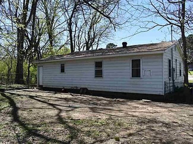 Photo - 610 N Fir St
