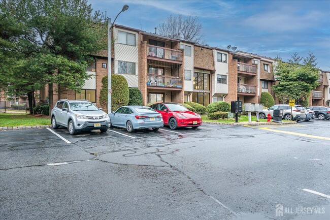 Building Photo - 1116 Edison Glen Terrace