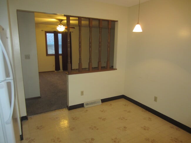 Photo - 2436 Grovewood Ave