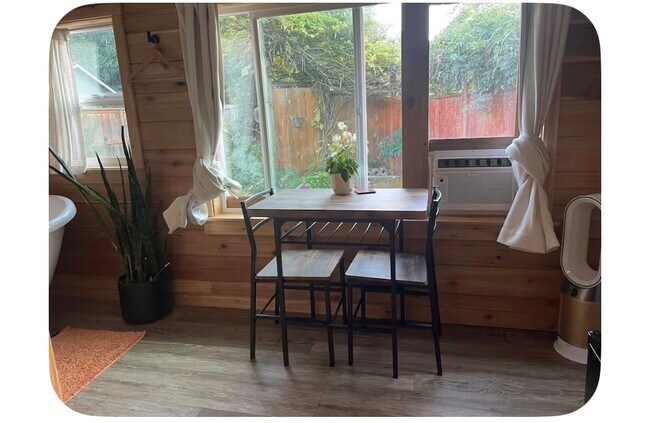 Photo - 3276 SE Grant St Unidad Zen Den