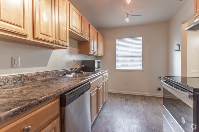 1BR,1BA,-844SF, Premier Unit