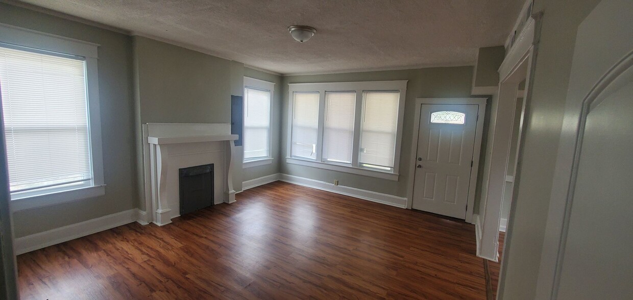 152 East Fifth Street (Z1)- - 152 East Fifth Street (Z1)-