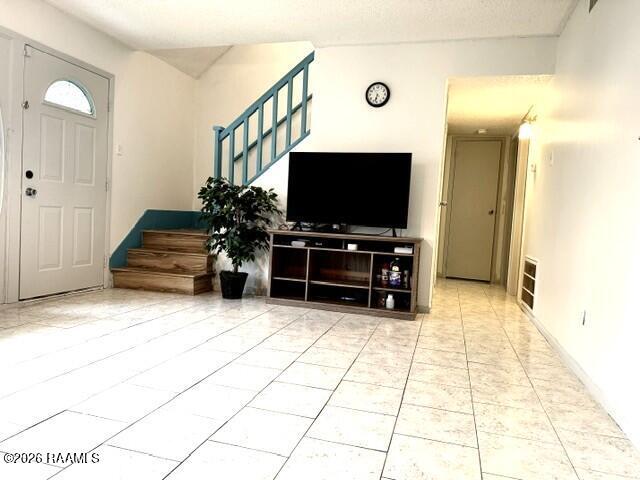 Photo - 104 Chaumont Dr