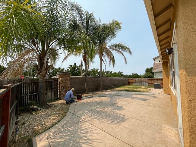 Photo - 7300 Elvora Way