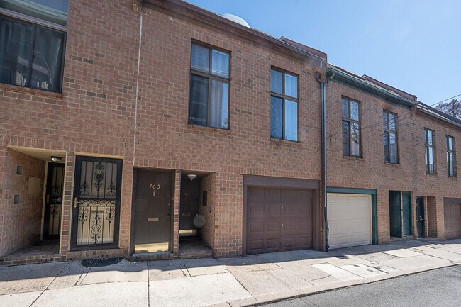 Photo - 765 N Ringgold St Unit B