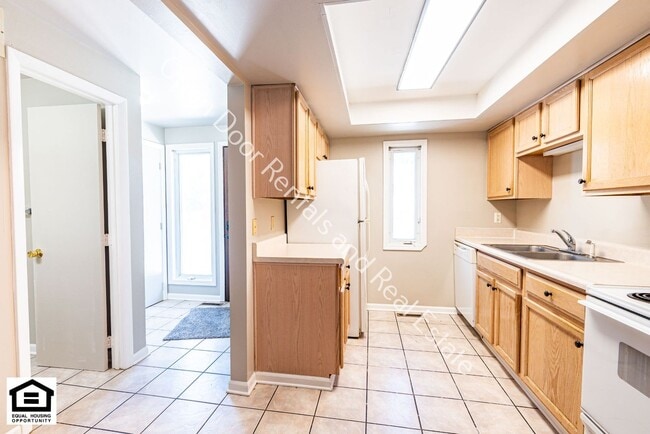 Photo - 15030 Tally Ho Dr Unit 15030 Tally Ho Dr - #17