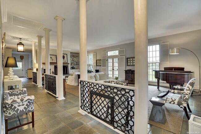 Photo - 5 Shinnecock Rd