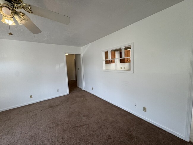 Photo - 518 Bruce Jenner Dr