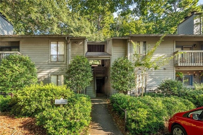 Building Photo - 1306 McClelen Way