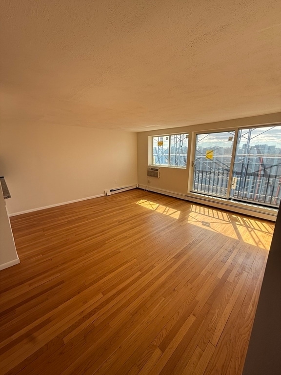 Building Photo - 1643 Cambridge St Unit 73