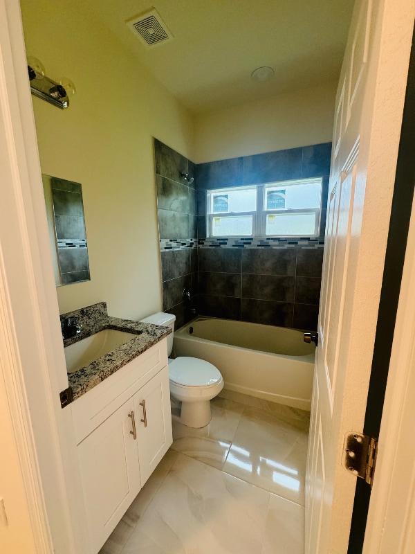 Photo - 815 Wells Ave Unidad Efficiency