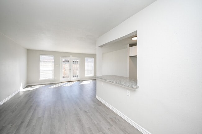 Building Photo - 6514 Kentwick Dr Rental