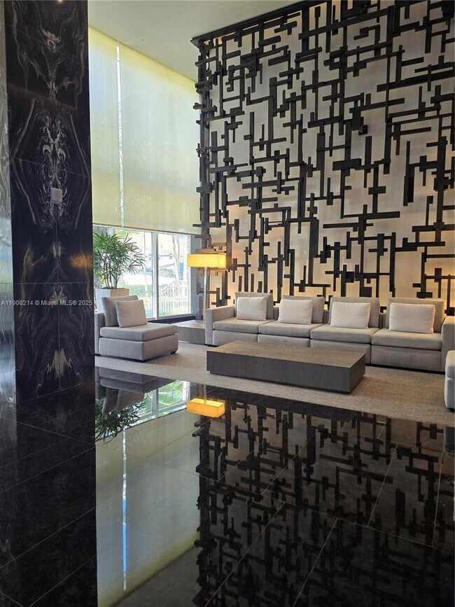 Photo - 1800 S Ocean Dr Unidad 409