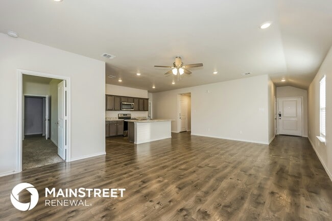 Photo - 3010 Saddleback Way