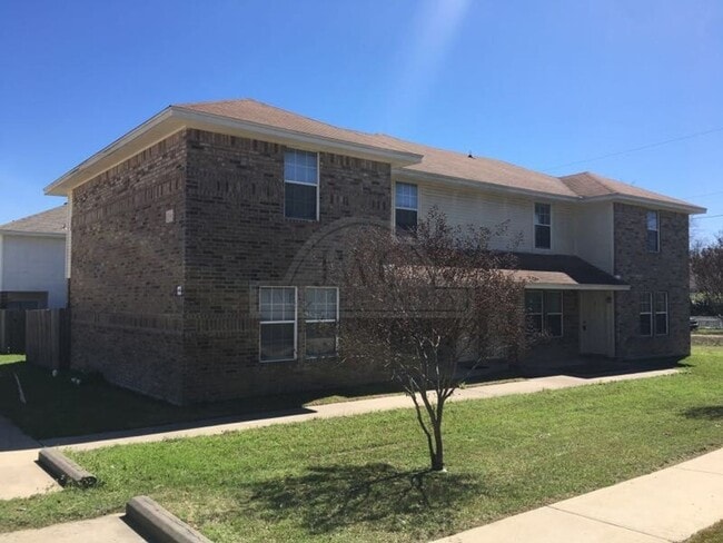 Building Photo - 1614 Inca Dr Unit 1614 Inca D