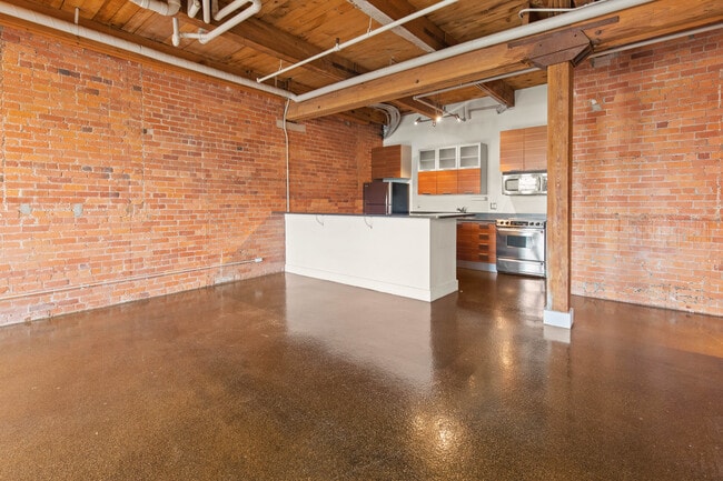 Photo - 6533 E Jefferson Ave
