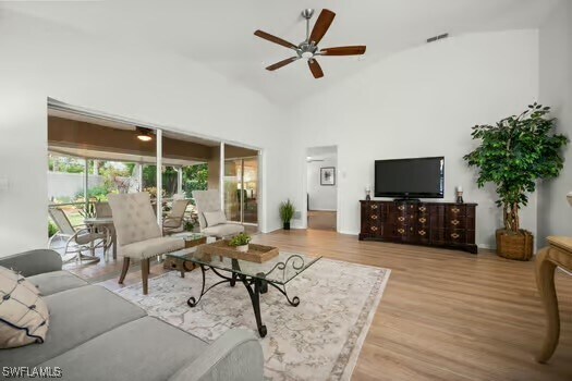 4878 Europa Dr