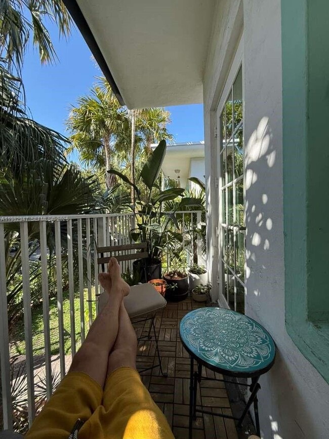 Building Photo - 901 Meridian Ave Unit 201