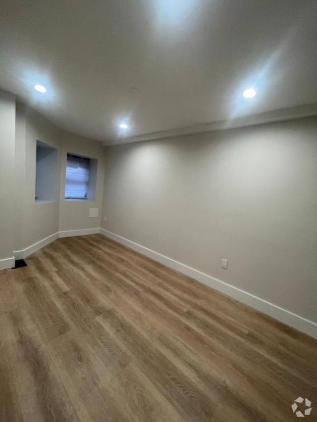 Building Photo - 2 bedroom in BROOKLYN NY 11233 Unit 1 Rental