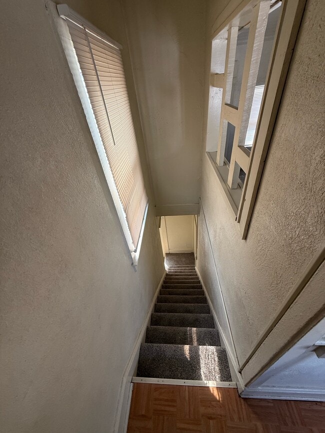 748 Teller Ave Unit 2