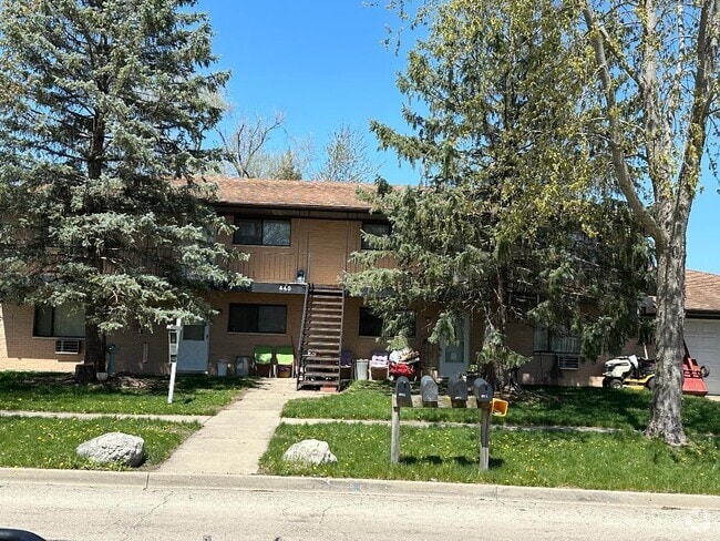 Building Photo - 440 E Jefferson St Unit 2 Rental