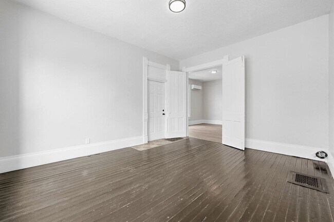 Photo - 2411 Fox Ave Unit 2411-A