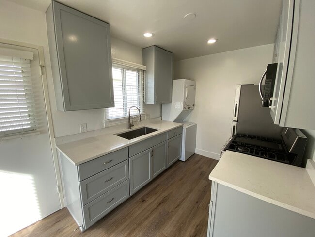 Photo - 14316 Condon Ave