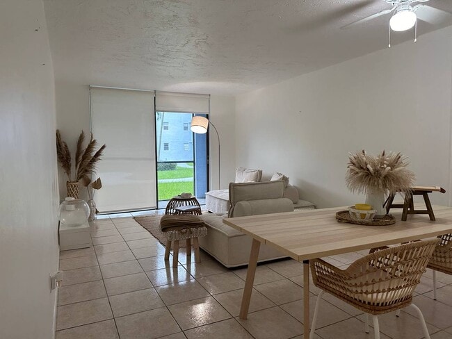 Photo - 9440 Fontainebleau Blvd Unit 109