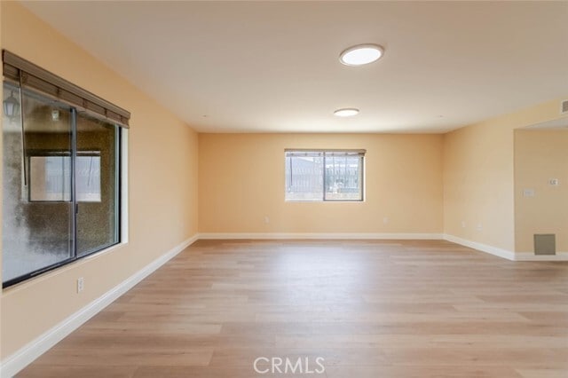 Photo - 1466 Tamarind Ave Unit 104