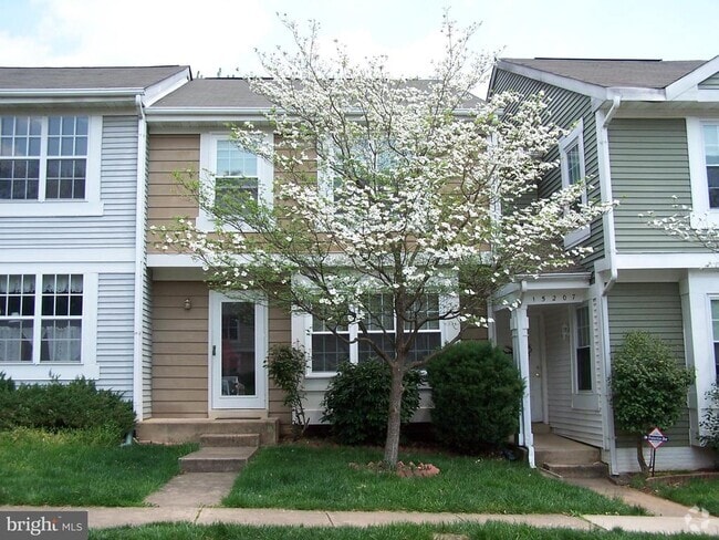 Building Photo - 15205 Streamside Ct Rental