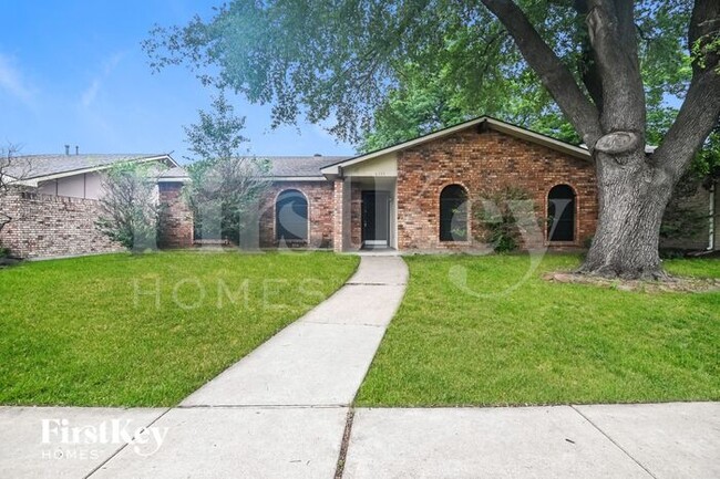Photo - 6333 Fallbrook Dr House