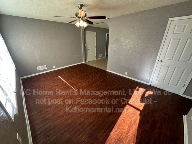 Photo - 10920 Bristol Terrace