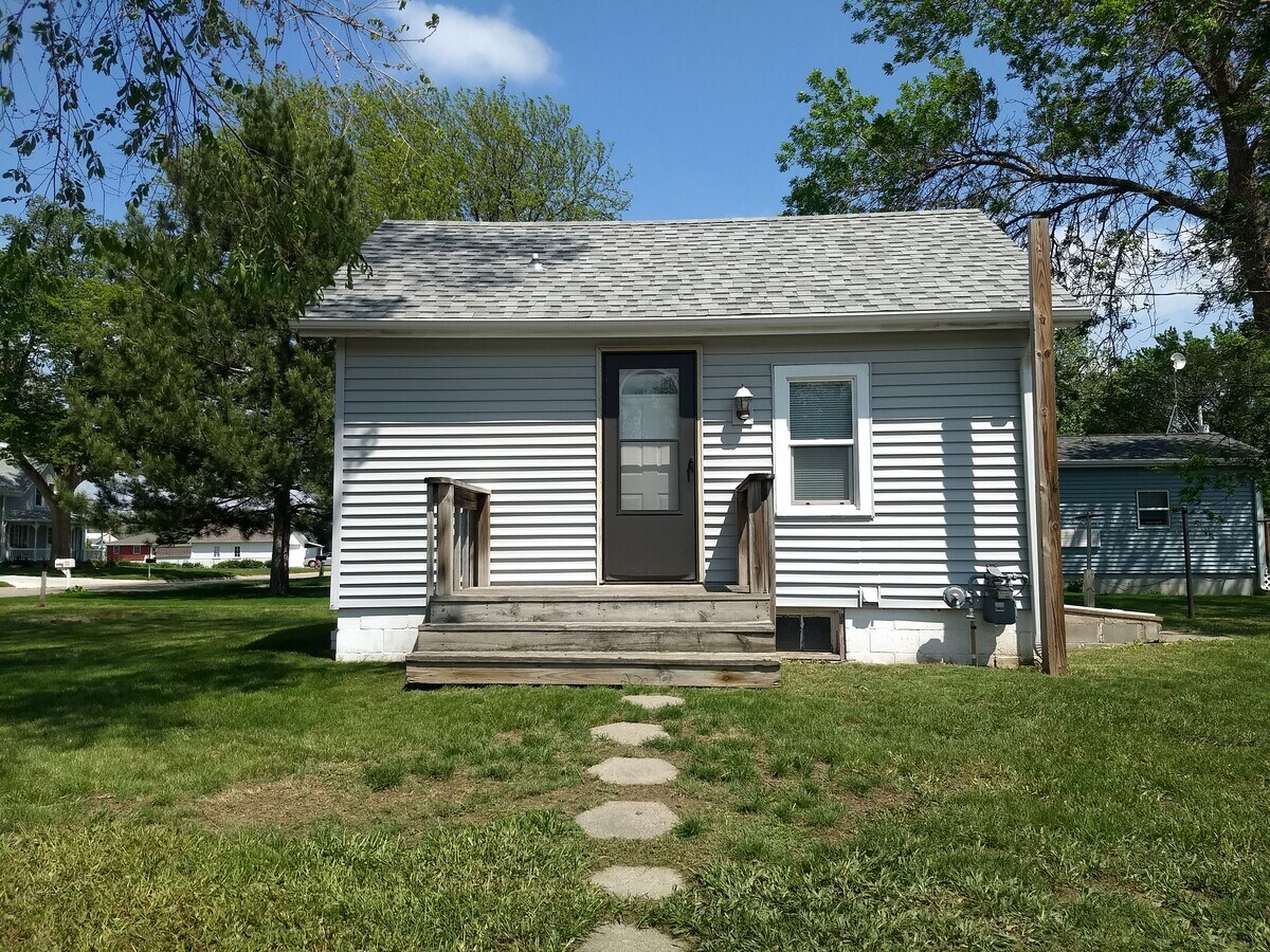 908 N 2nd St Rental House Rental in Norfolk, NE