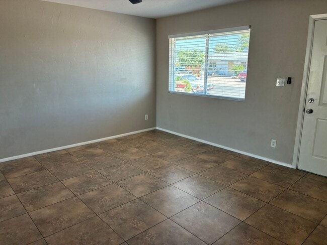 Photo - Spacious 4 BR 2BA w/ Large Lot in Paradise Valley!! Located at 36th St and Greenway