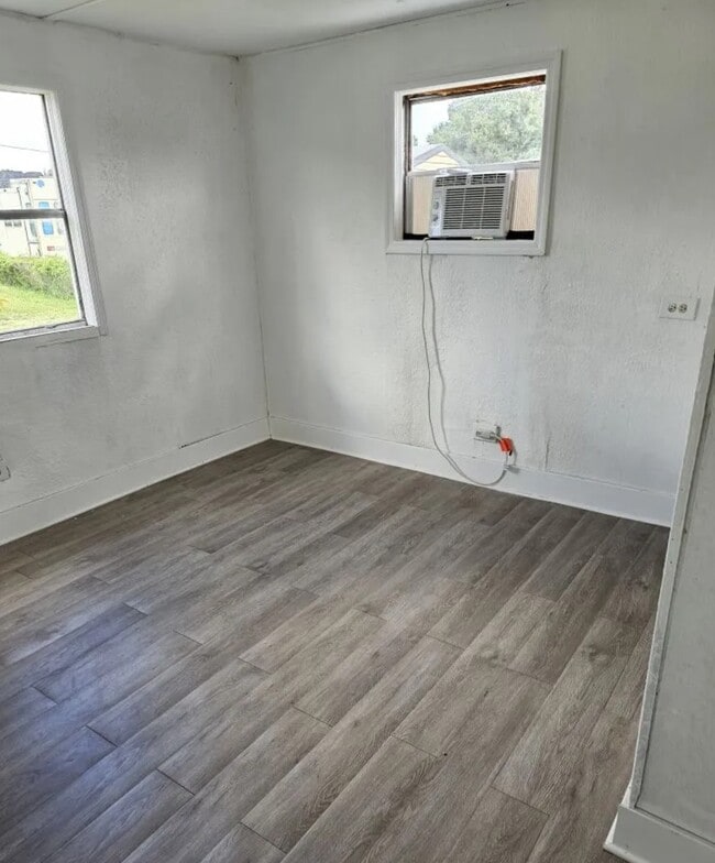 Photo - 15530 Mapletree Dr