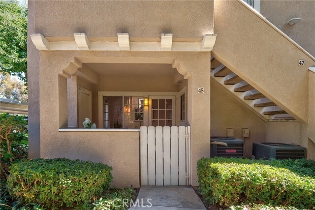 Building Photo - 45 Via Prado