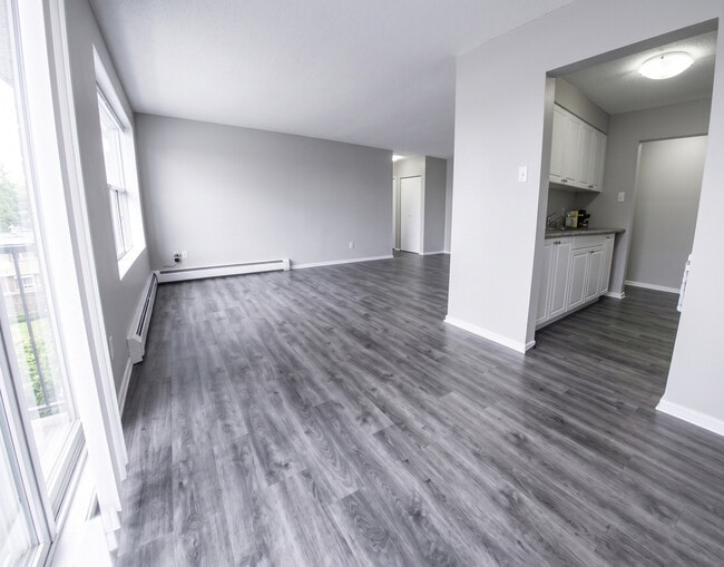 Photo - Erb Court Apartments