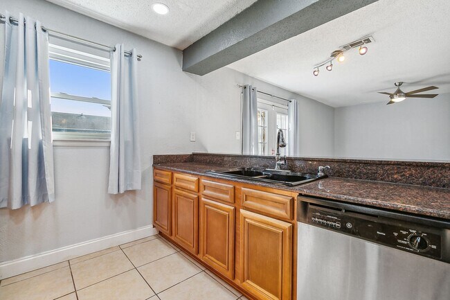 Photo - Beautiful Woodmere Single