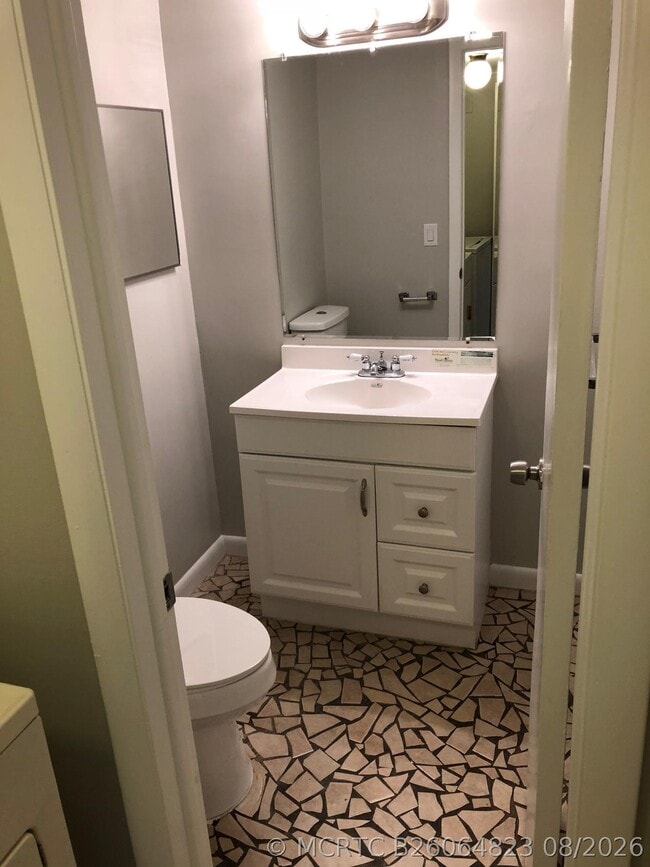Photo - 2241 White Pine Cir