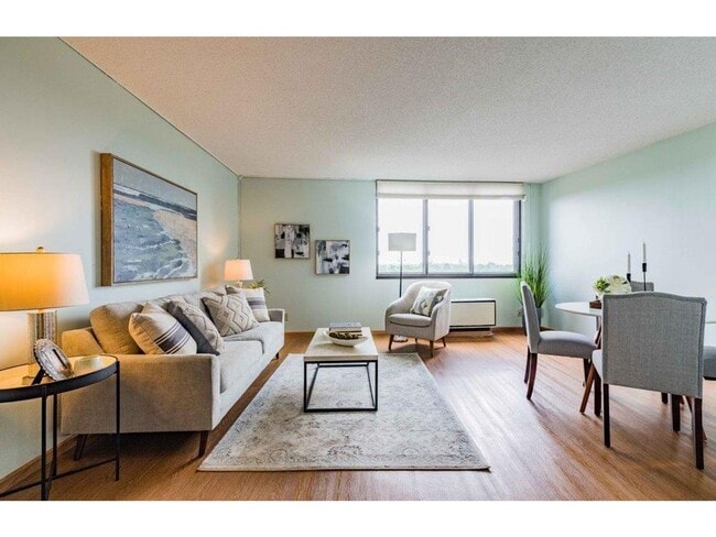 Photo - Spacious one-bedroom, one-bath condo in a fantastic St. Paul location! Unit 909