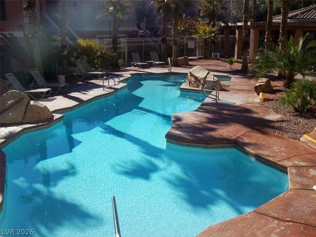 Photo - 10553 Pine Glen Ave Unit 205