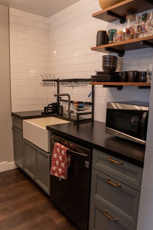 Photo - 430 N Civic Dr