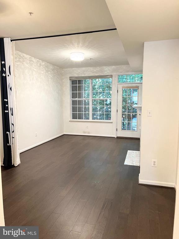 Photo - 2665 Manhattan Pl