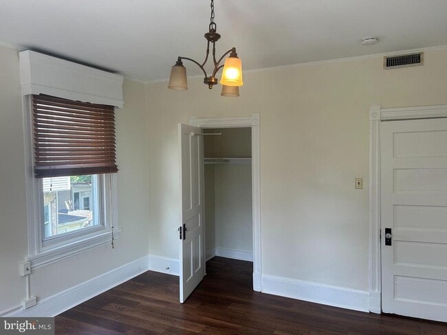 Photo - 209 Grayling Ave Unit 2