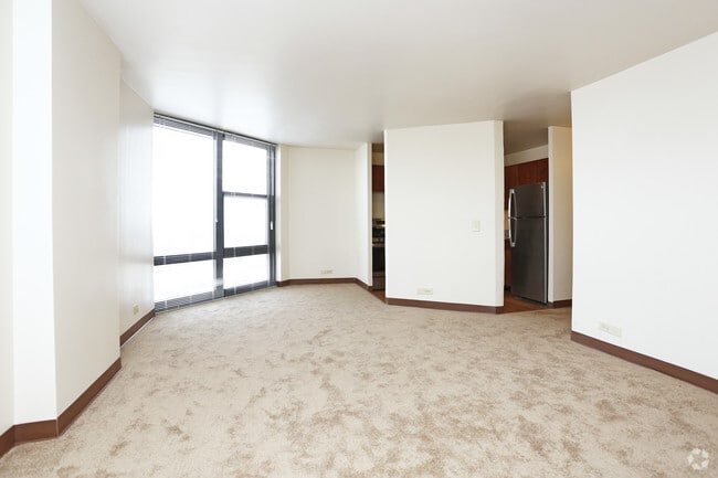 2 BR, 1 BA - living room