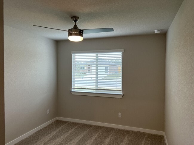 Photo - 416 Coda Xing