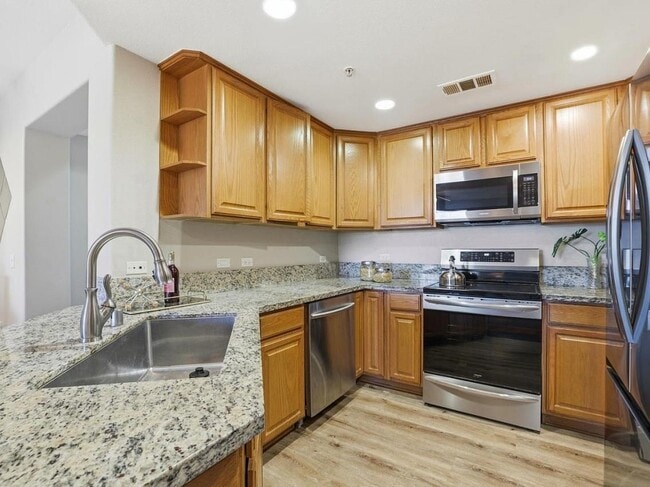 Photo - 600 S Abel St